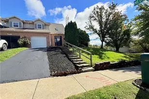 1372 Howard Ln, Easton, PA 18045 - Photo 2