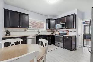 14 W Applegate Ave, Pen Argyl Boro, PA 18072 - Photo 10