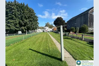 127 E Main Street, Bath, PA 18014 - Photo 12
