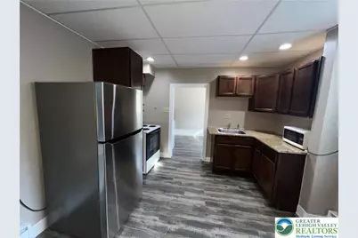 127 E Main Street, Bath Boro, PA 18014 - Photo 8