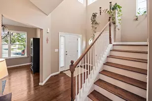 9624 Crescent Ln, Upper Macungie Township, PA 18031 - Photo 2