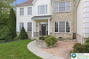 1422 Morningside Dr, South Whitehall Township, PA 18069 - Photo 4