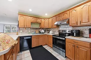235 Furnace St, Emmaus Boro, PA 18049 - Photo 14