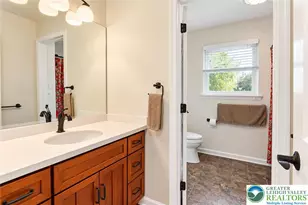2525 Somerset Rd, Whitehall Township, PA 18052 - Photo 42
