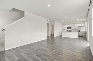 2236 Gregory Dr, Allentown City, PA 18103 - Photo 6