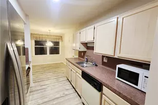 7276- Sauerkraut Ln, Lower Macungie Township, PA 18062 - Photo 10