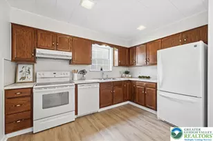 2010 Columbia Ave, Whitehall Township, PA 18052 - Photo 8