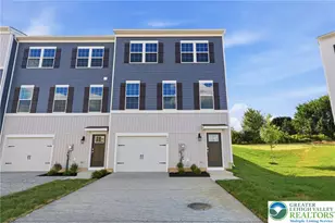 1086 Meadowlark Dr, Upper Macungie Township, PA 18051 - Photo 1