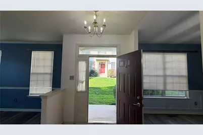 8100 Cross Creek Circle W, Upper Macungie Township, PA 18031 - Photo 6