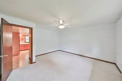 2642 Welshtown Road, Washington Township, PA 18080 - Photo 28