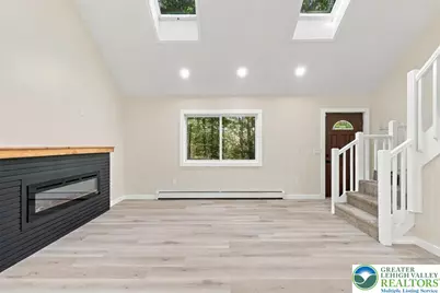 293 Canal Road, Middle Smithfield, PA 18302 - Photo 6