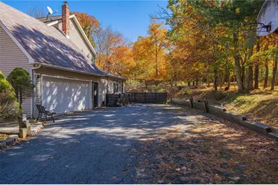 27 Sekani Trail, Penn Forrest, PA 18210 - Photo 6