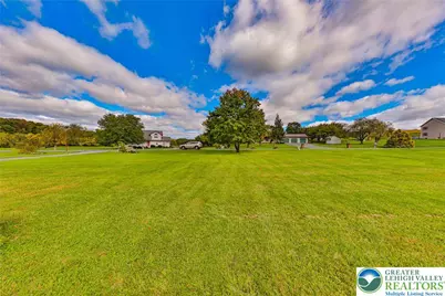 21 Homestead Drive, Bern Twp, PA 19533 - Photo 4