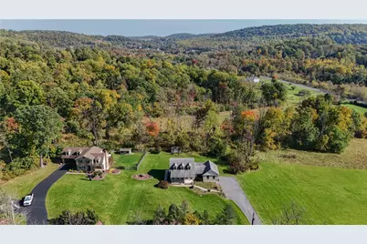 4015 Country Side Lane, Lower Saucon Township, PA 18055 - Photo 8