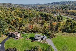 4015 Country Side Ln, Lower Saucon Township, PA 18055 - Photo 8