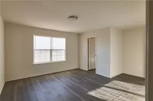 6641 Stein Way, Lower Macungie Township, PA 18062 - Photo 30