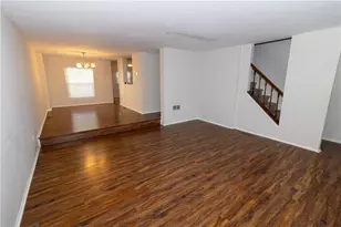 1619 Shenandoah Ct, South Whitehall Township, PA 18104 - Photo 4