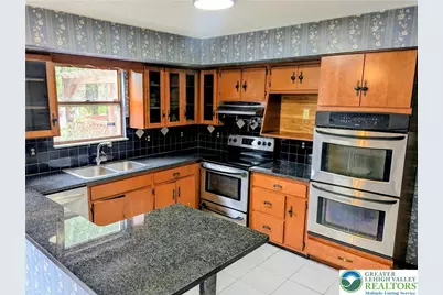 1833 Latta Street, South Whitehall Township, PA 18104 - Photo 10