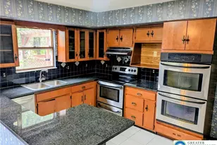 1833 Latta St, South Whitehall Township, PA 18104 - Photo 10