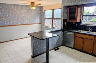 1833 Latta St, South Whitehall Township, PA 18104 - Photo 14