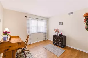 932 Donald Dr, Emmaus Boro, PA 18049 - Photo 14