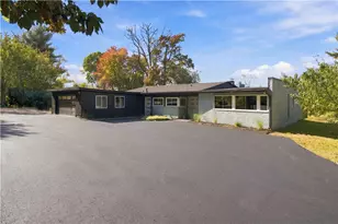 2190 Polk Valley Rd, Lower Saucon Township, PA 18055 - Photo 4