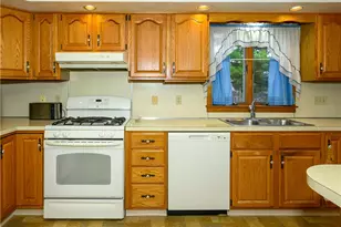 607 Howertown Rd, Catasauqua Boro, PA 18032 - Photo 8