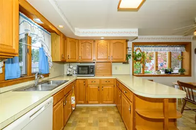 607 Howertown Road, Catasauqua Boro, PA 18032 - Photo 4