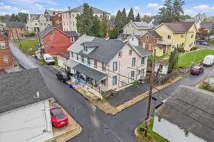 19 Railroad St, Catasauqua Boro, PA 18032 - Photo 2
