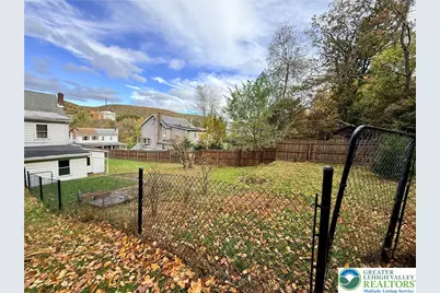 209 Yard Street #207-209, Nesquehoning Boro, PA 18240 - Photo 14