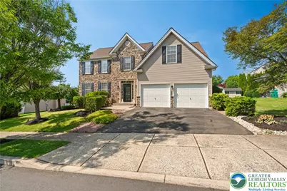 2305 Aberdeen Way, Lower Macungie Township, PA 18062 - Photo 4