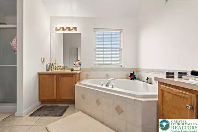2305 Aberdeen Way, Lower Macungie Township, PA 18062 - Photo 36