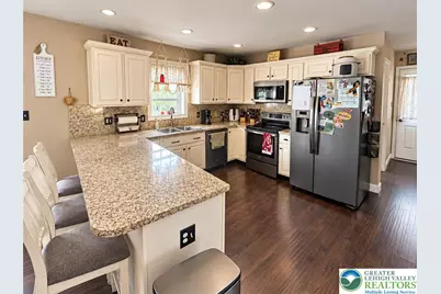 235 S 2nd Street, Bangor, PA 18013 - Photo 2
