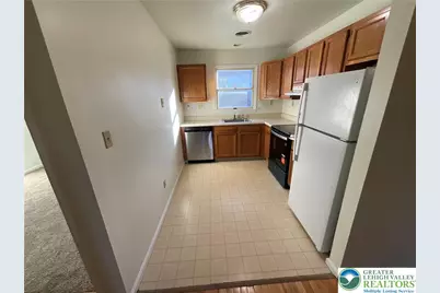 5350 Russell Court #8, Whitehall Township, PA 18052 - Photo 4