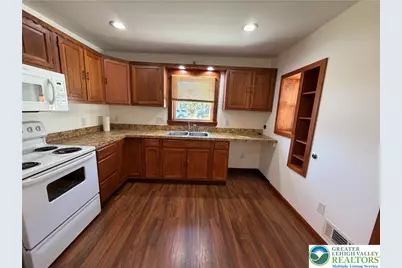 4434 W Mountain View, Lehigh Township, PA 18088 - Photo 6