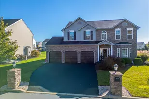 5897 Winterberry Pl, Allentown City, PA 18104 - Photo 4