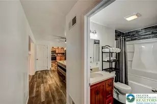 225 Eliot Ln, Penn Forrest, PA 18210 - Photo 12