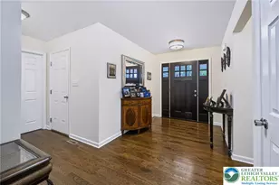 1121 Pleasant Dr, Plainfield Township, PA 18072 - Photo 2
