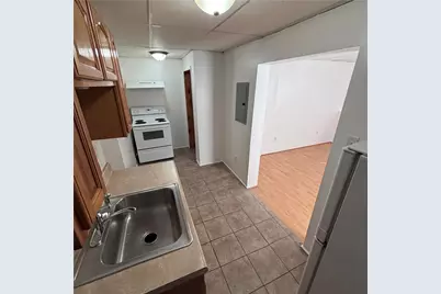 5562 Main #6, Whitehall Township, PA 18052 - Photo 2