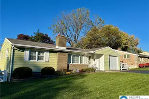 1572 Lois Ln, Bethlehem City, PA 18018 - Photo 2