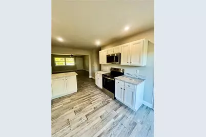 338 S Lehigh Avenue, Wind Gap, PA 18091 - Photo 4