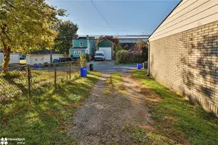 514 W Berwick St, Easton, PA 18042 - Photo 38