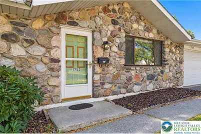 1752 Johnston Drive, Bethlehem, PA 18017 - Photo 12
