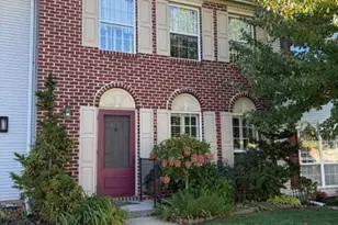 1938 Pine Ct, Lower Saucon Township, PA 18055 - Photo 2