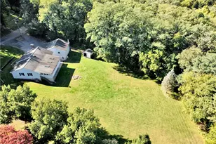 2507 Alpine Dr, Lower Saucon Township, PA 18055 - Photo 4