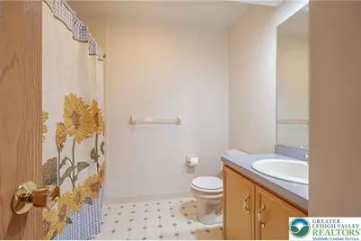 7005 Dogwood Circle, Washington Township, PA 18080 - Photo 20