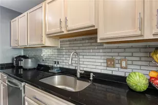 5507 Stonecroft Ln, Lower Macungie Township, PA 18106 - Photo 12