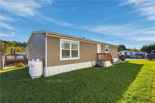 1073 Dogwood St, North Whitehall Township, PA 18059 - Photo 24