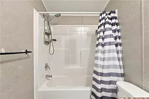 1073 Dogwood St, North Whitehall Township, PA 18059 - Photo 20