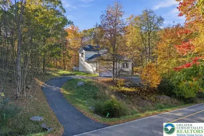 2118 Scarborough Way, Middle Smithfield, PA 18324 - Photo 6